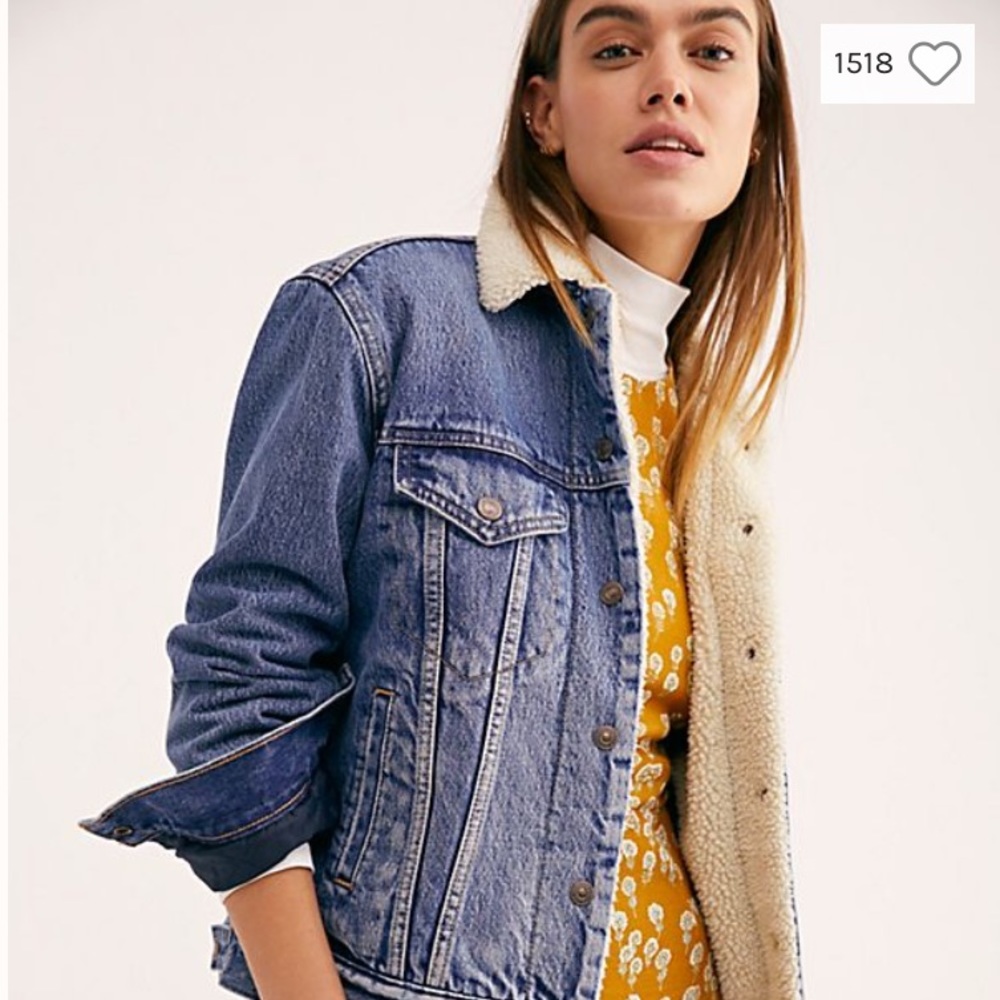 Levi’s Ex Boyfriend Sherpa Trucker NWOT